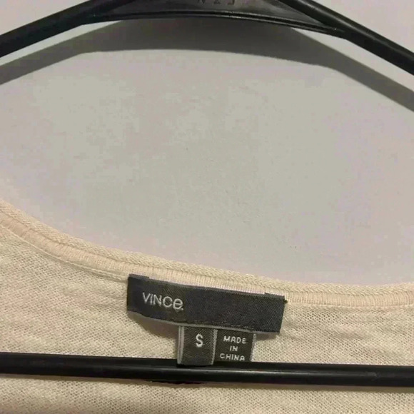 Vince Lightweight ColorBlock Bateau Neckline Sweater Size S Wool/Cashmere - Picture 2 of 3